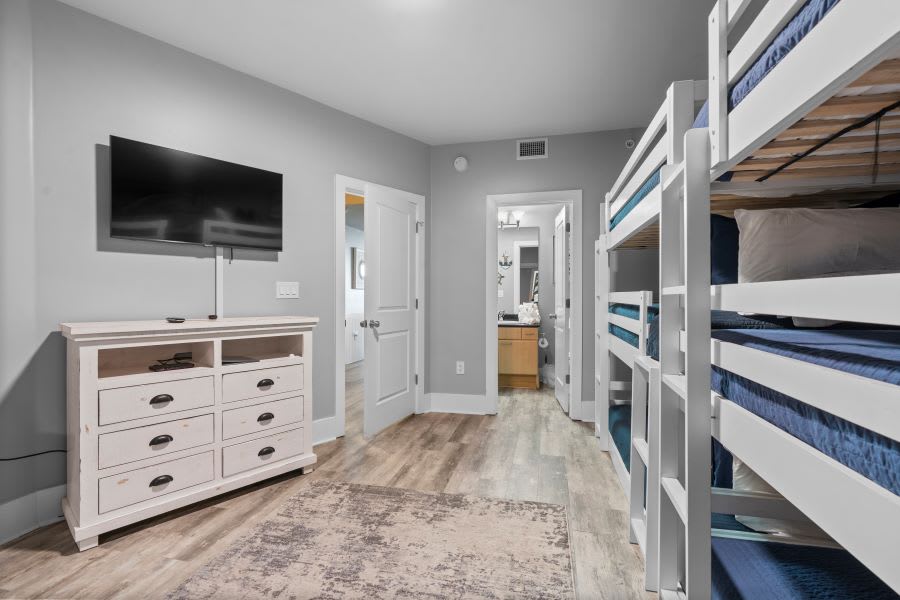 30 Caribe 305C Bedroom 3 Bunk Room