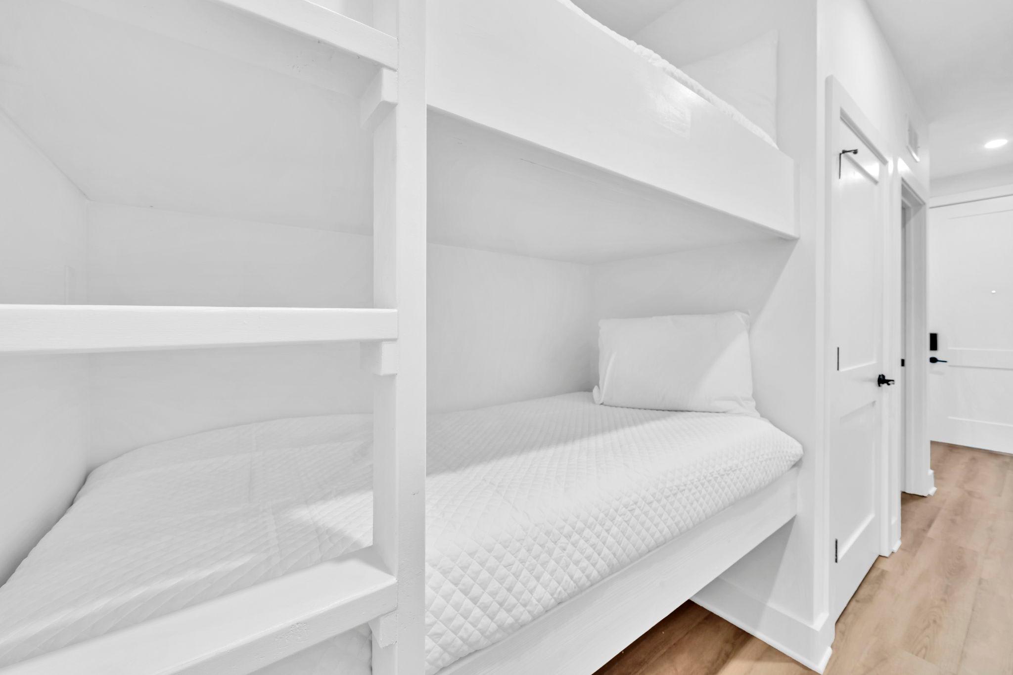 Hallway Bunks 1 Part 2