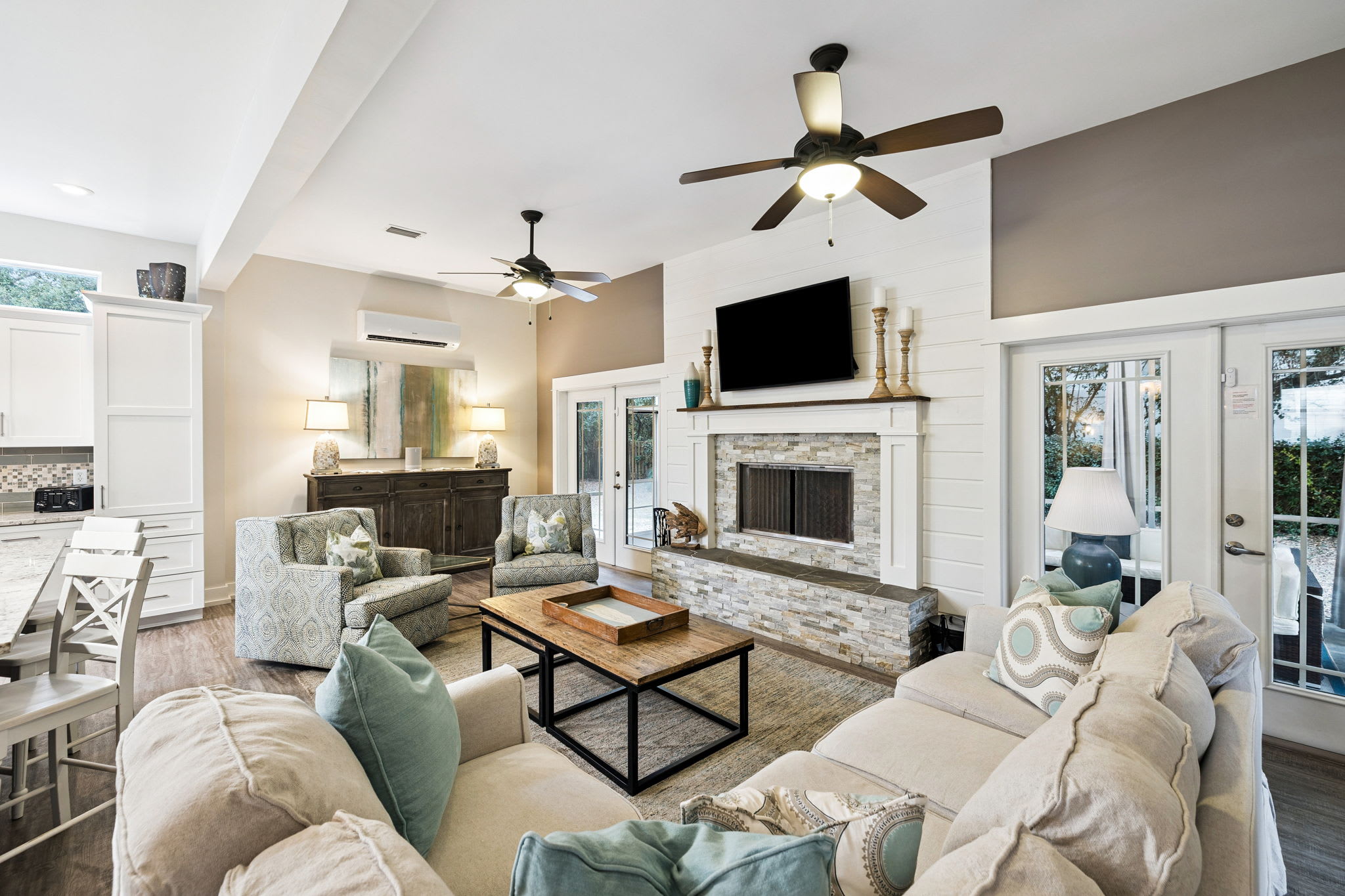 Cozy & Well Appointed Living Area