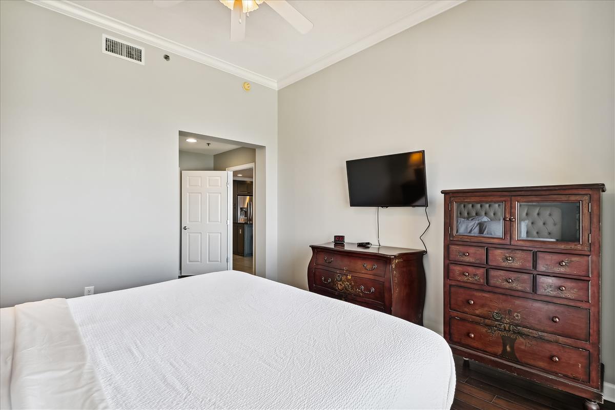 Beachfront Serenity Suite