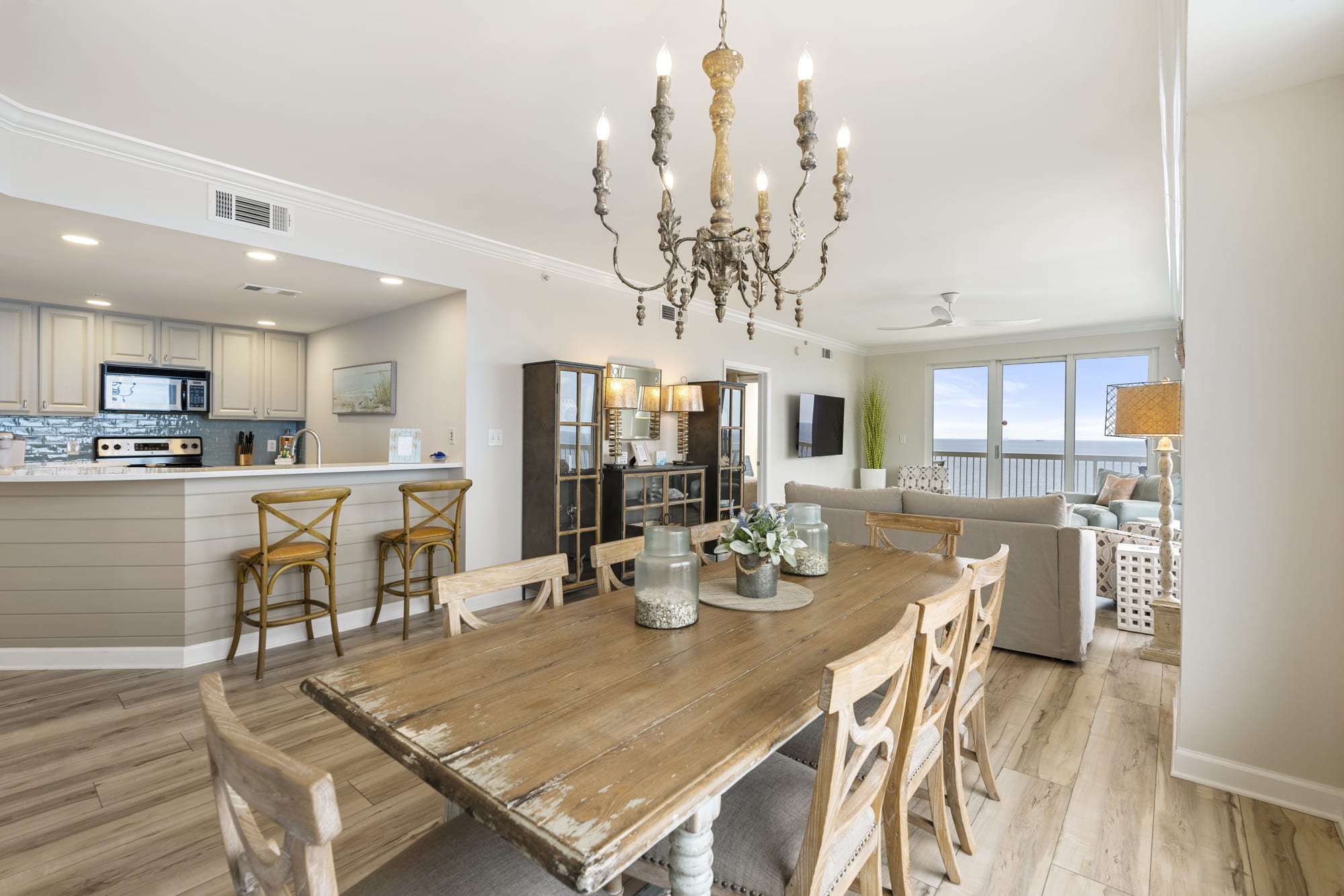 Oceanview Dining Space