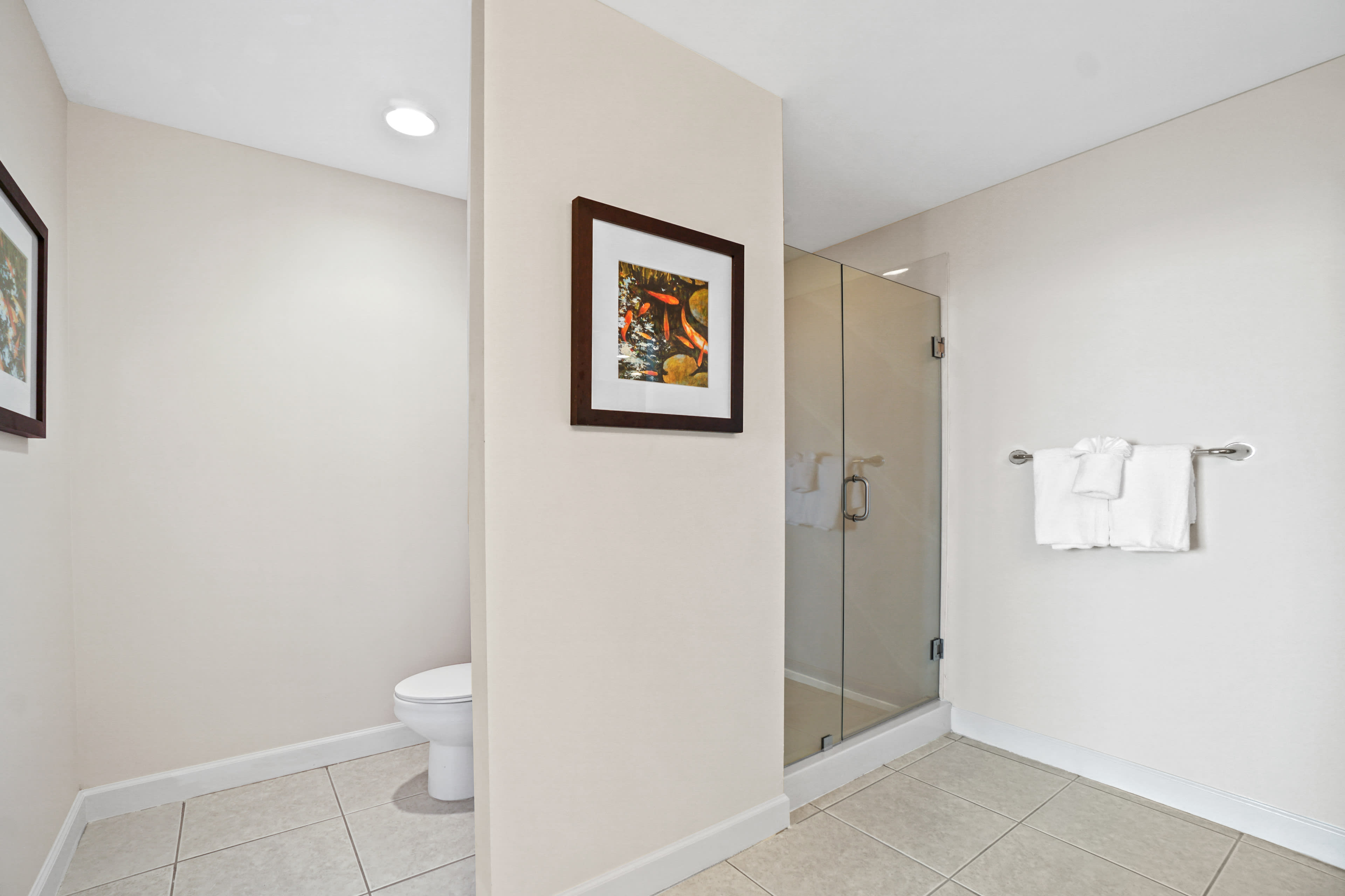 Elegant Spa-Like Bath