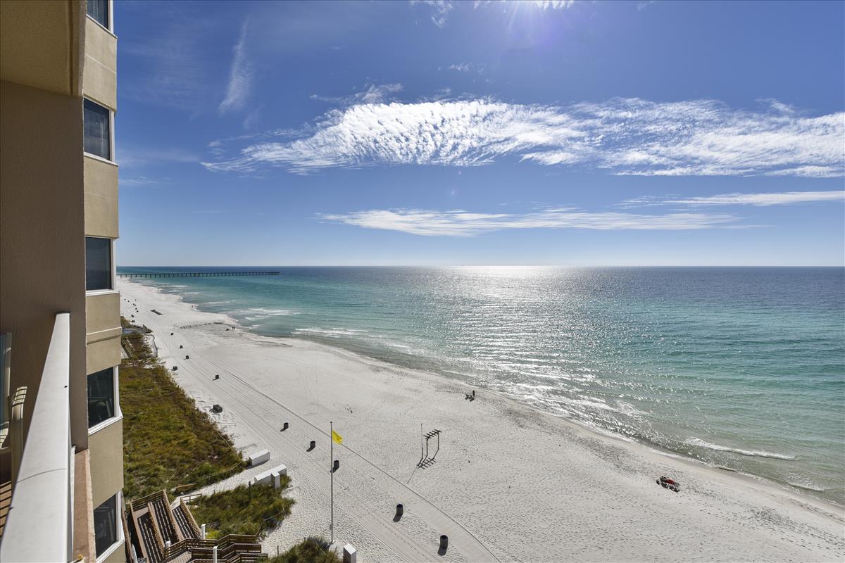 Direct Views from the balcony!