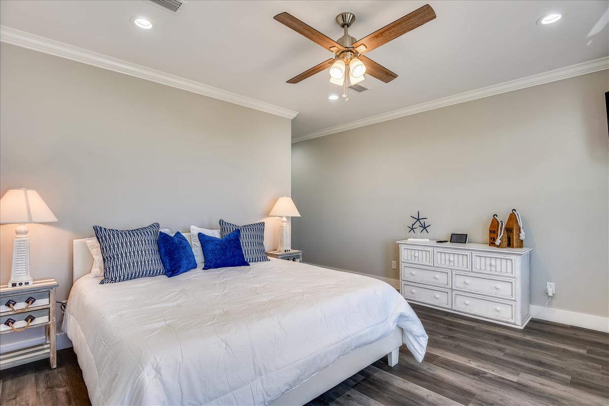 Upper Level-Primary Bedroom