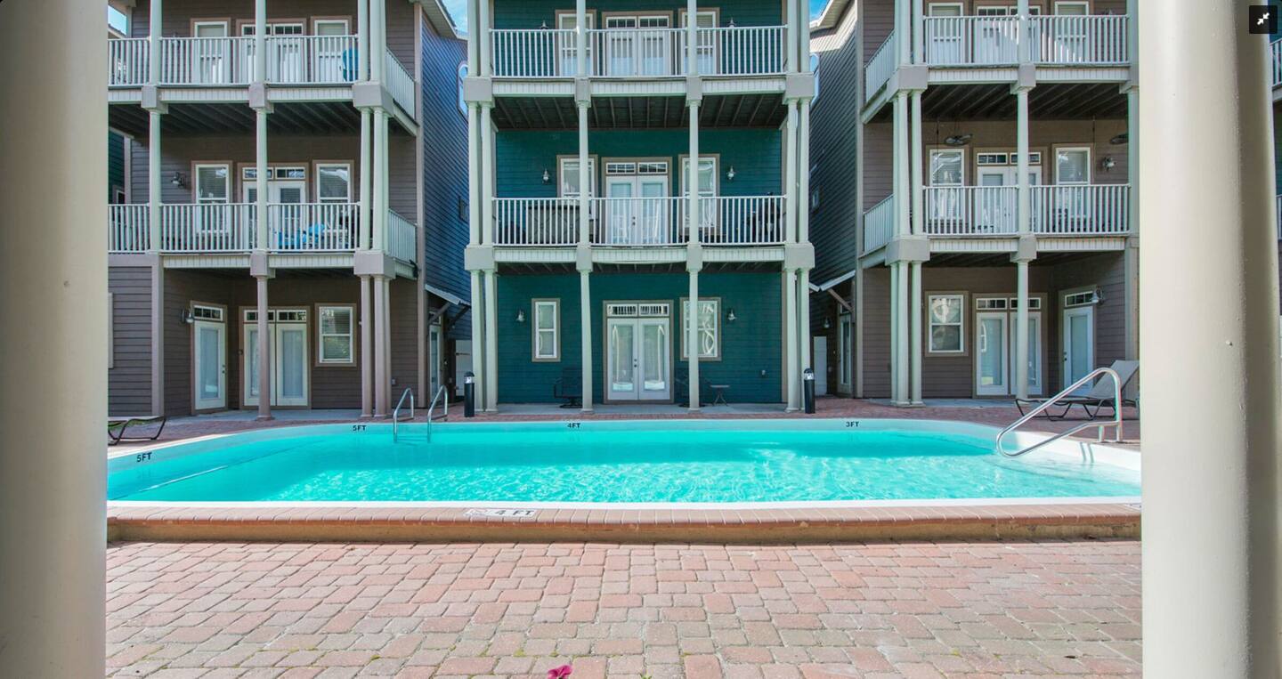 Relaxing Community Oasis