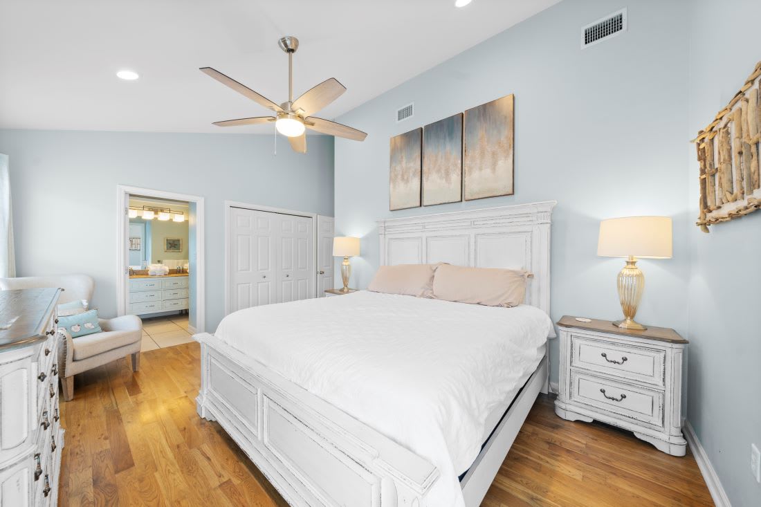 18 4 Shore Primary Bedroom