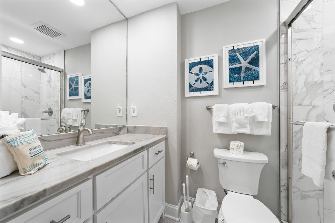 20 Lighthouse 515 Bathroom 2