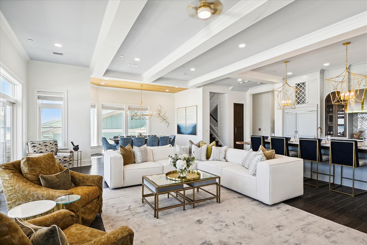 Open & Airy Gulf Front Living Space