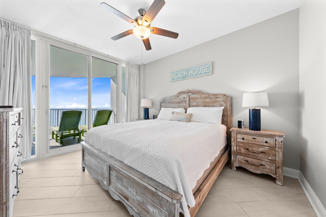 14 Lighthouse 515 Primary Bedroom