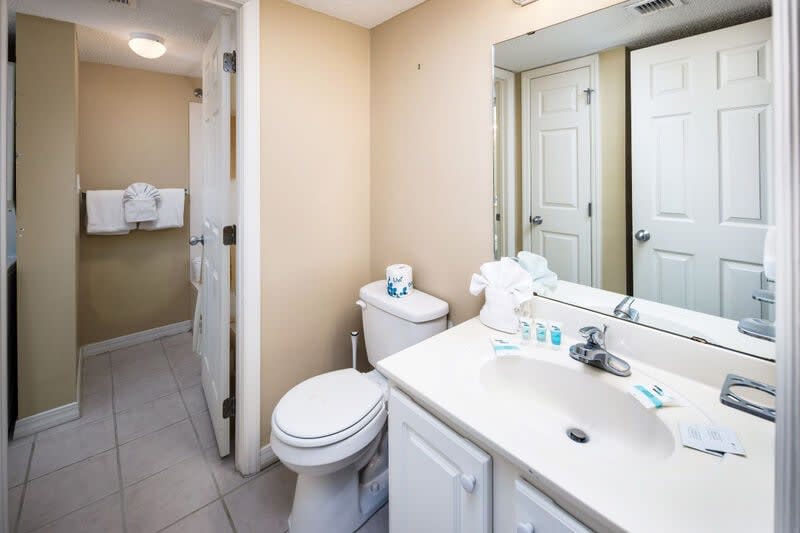 Half Bath
Gulf Dunes Resort unit 306
Fort Walton Beach Vacation Rentals