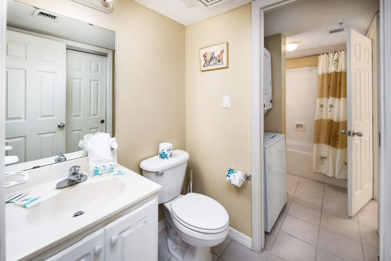 Master Bath
Gulf Dunes Resort unit 306
Fort Walton Beach Vacation Rentals