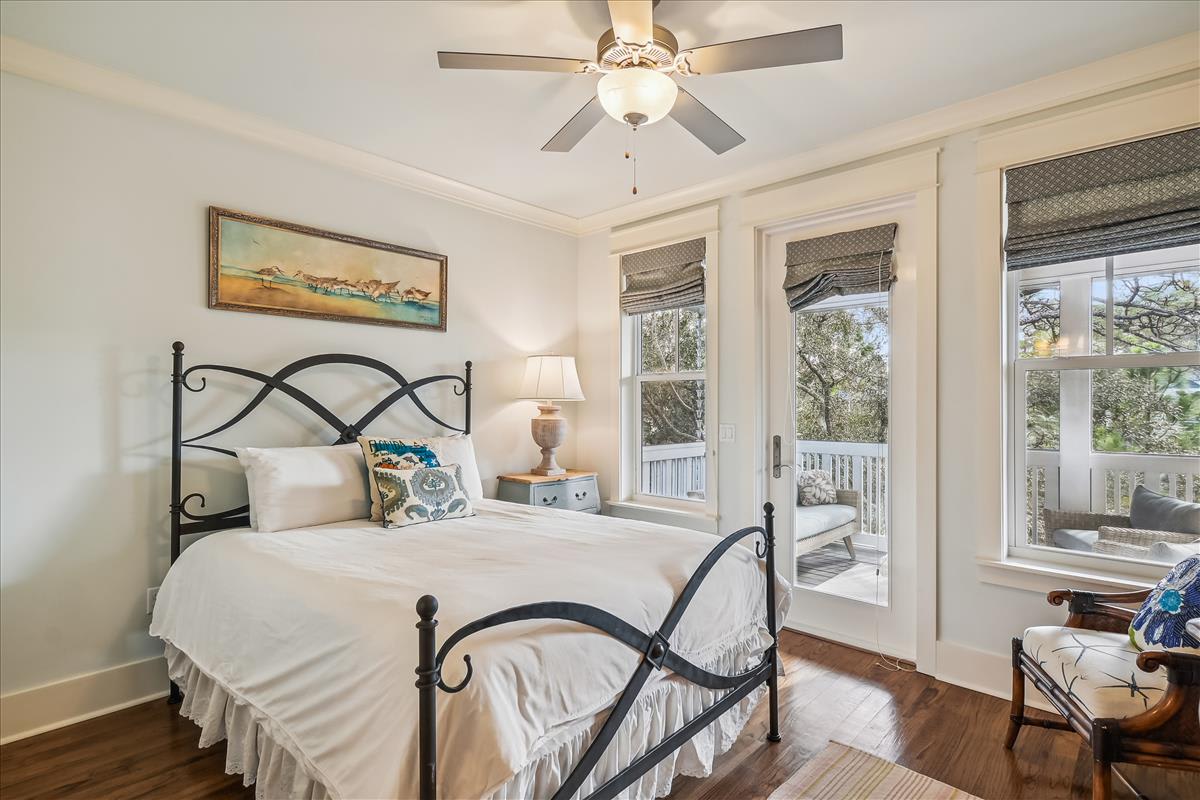 2nd Floor - Guest Bedroom - Queen