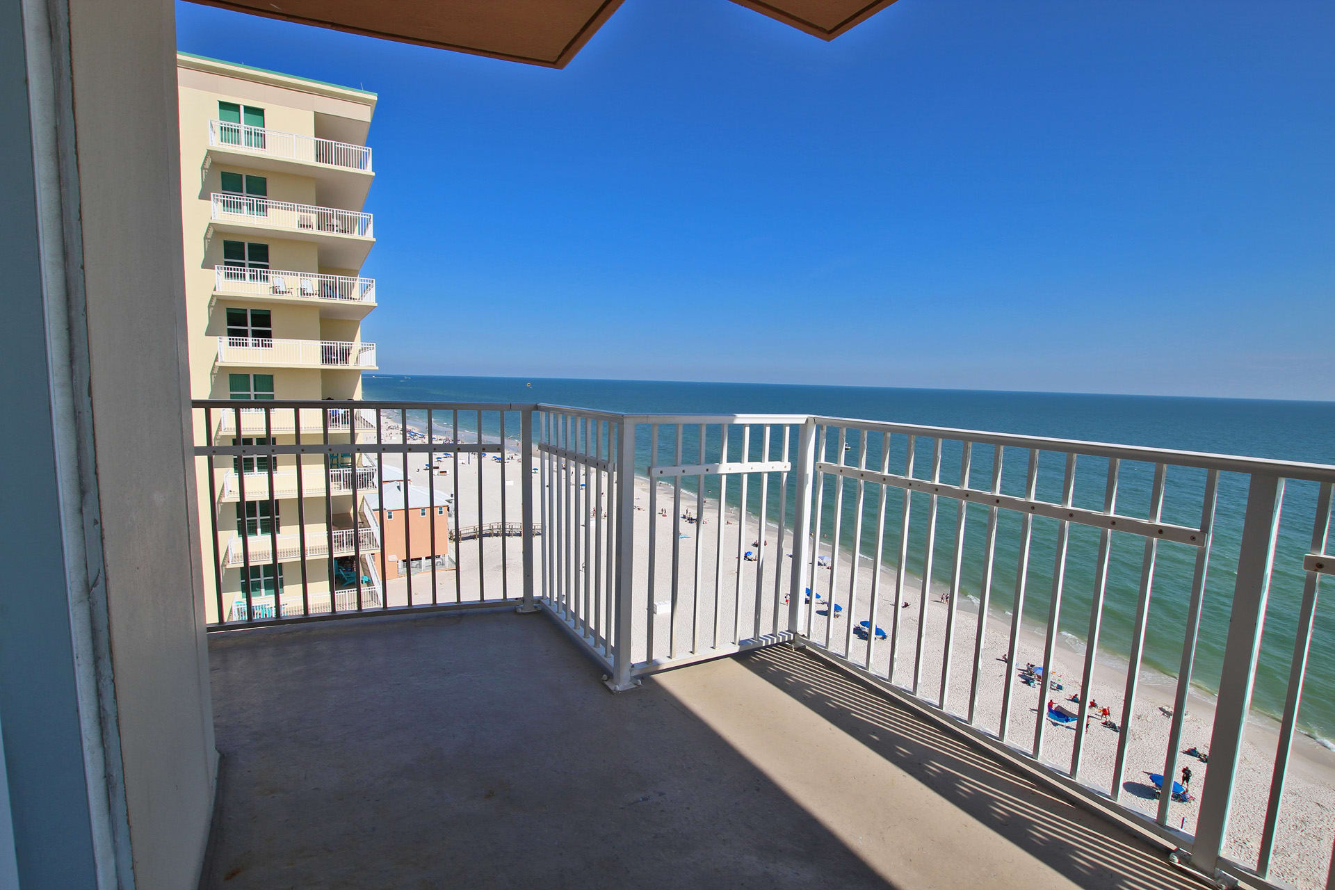 4 Wrap Around Balcony (4)