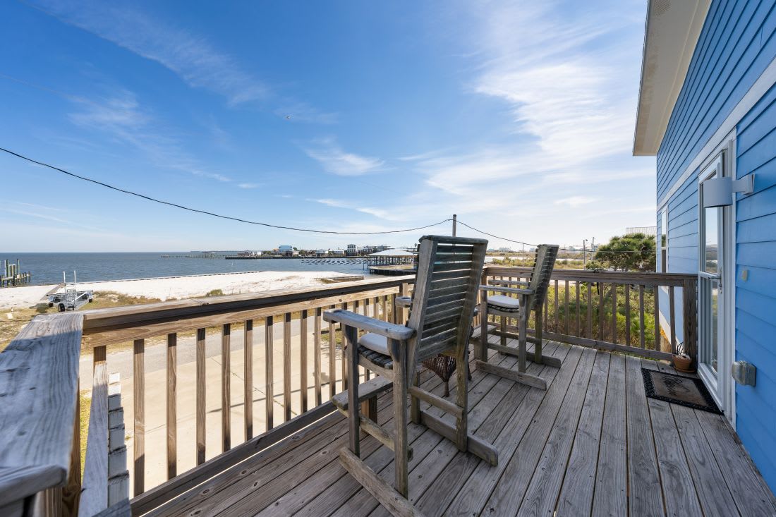 13 La Casita Azul Deck + View