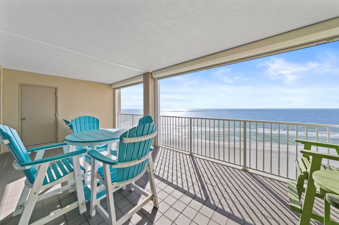 4 White Caps 1404 Balcony