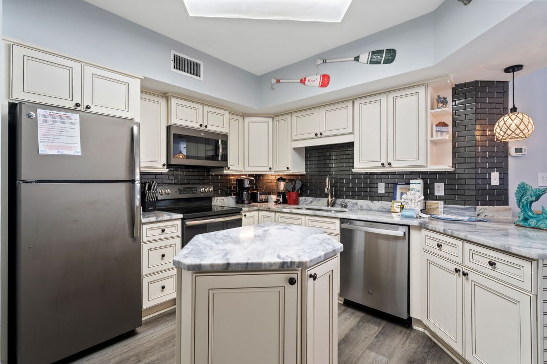 10 White Caps 1404 Kitchen