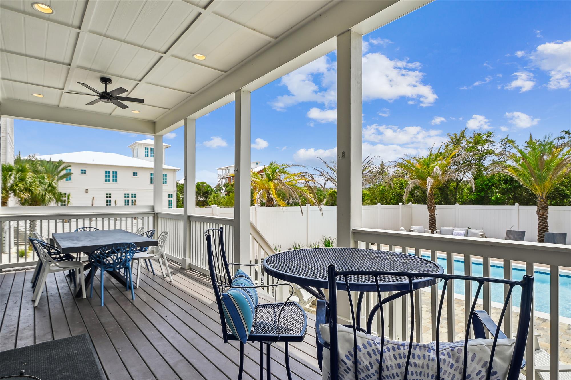 Spacious Covered Back Porch - Perfect for Al Fresco Dining!