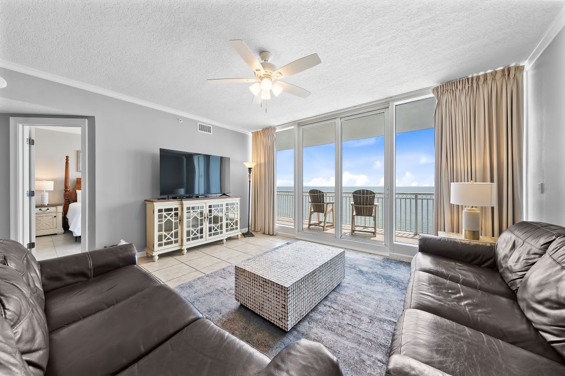 2 Colonnades 1202 Living Room