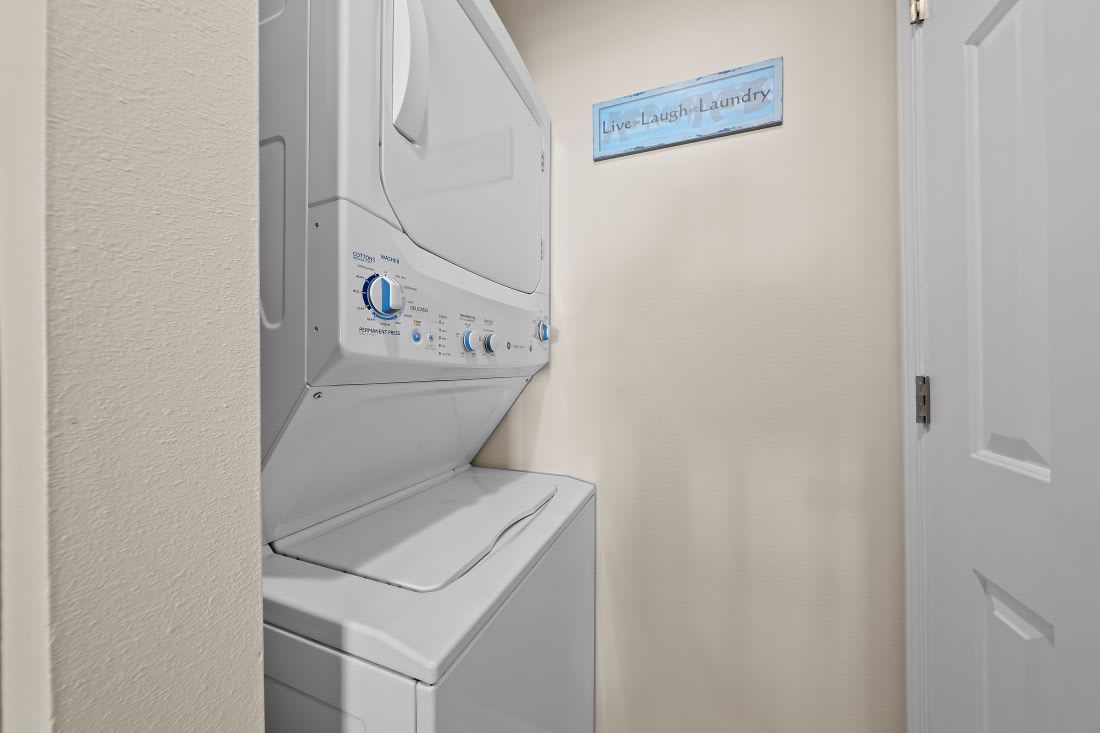 19 Beach Club 208C Laundry