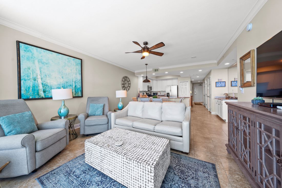 3 San Carlos 1205 Living Room