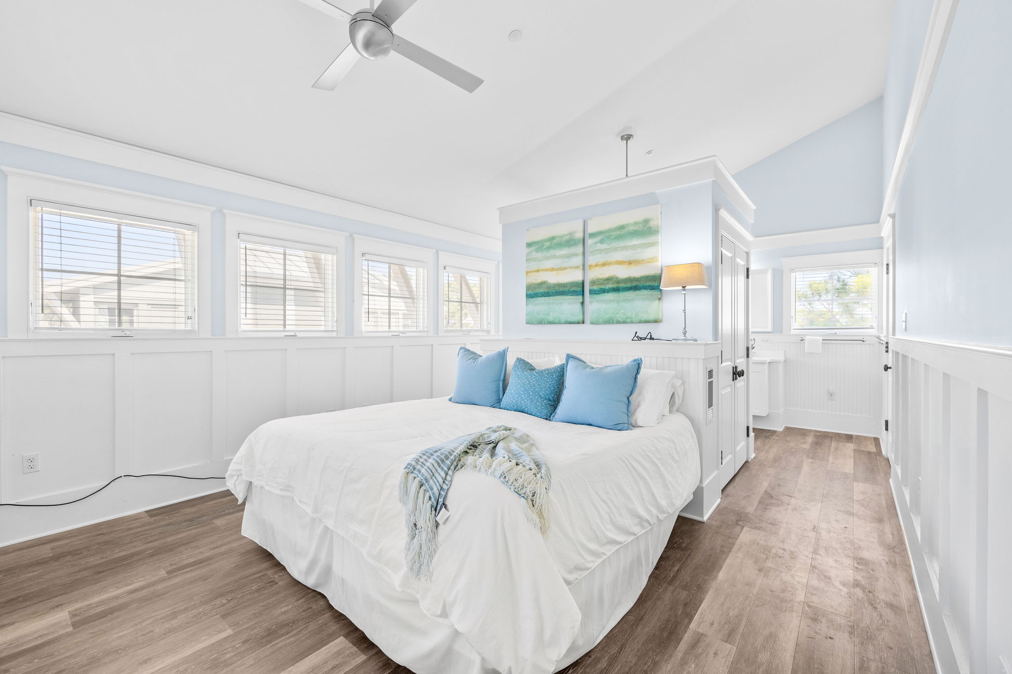 2nd Floor - Primary King Suite