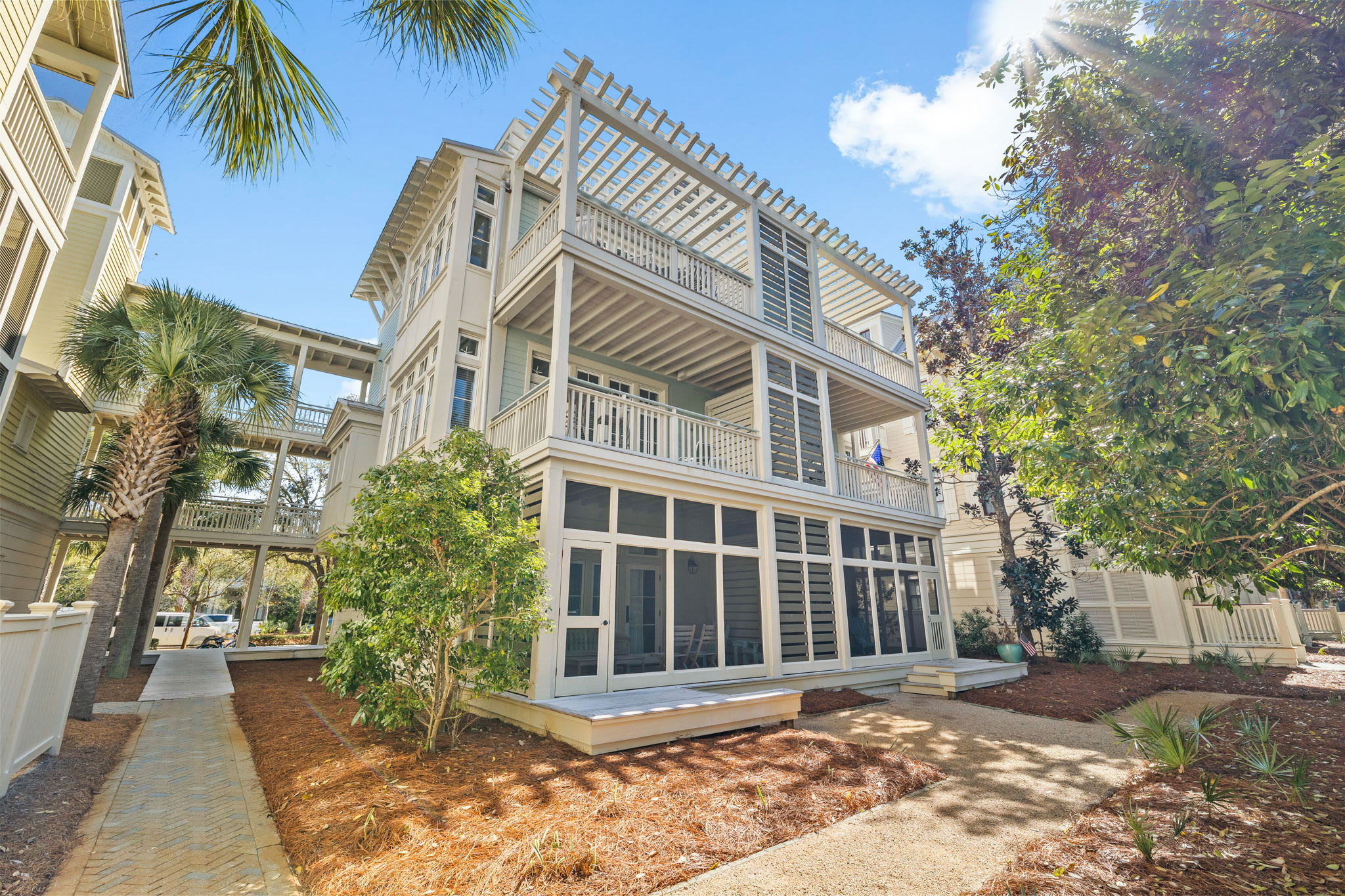 Exterior View of '1660 #302'