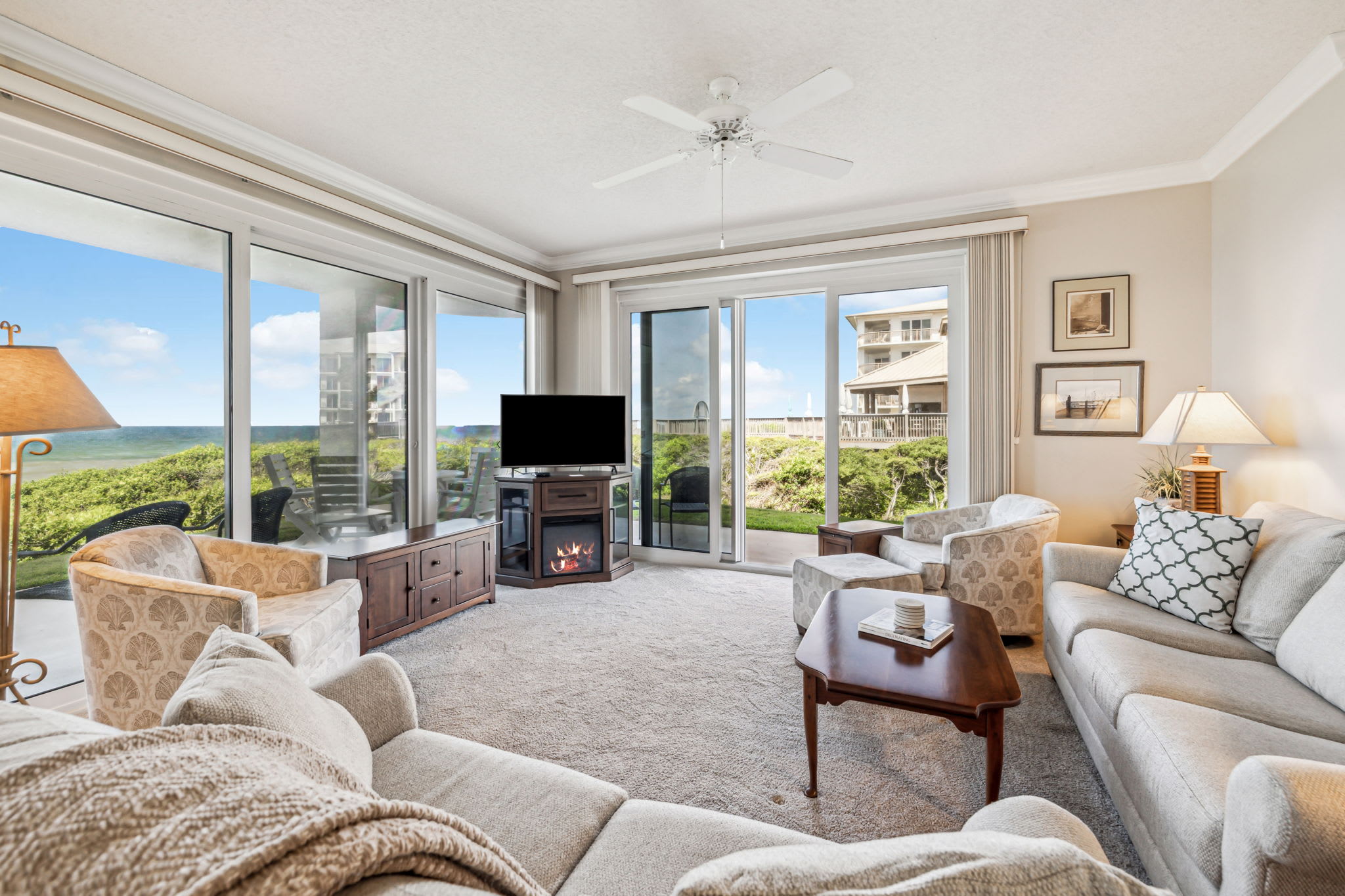 Welcome to 'HP 16E Beach Treat' on 30A!