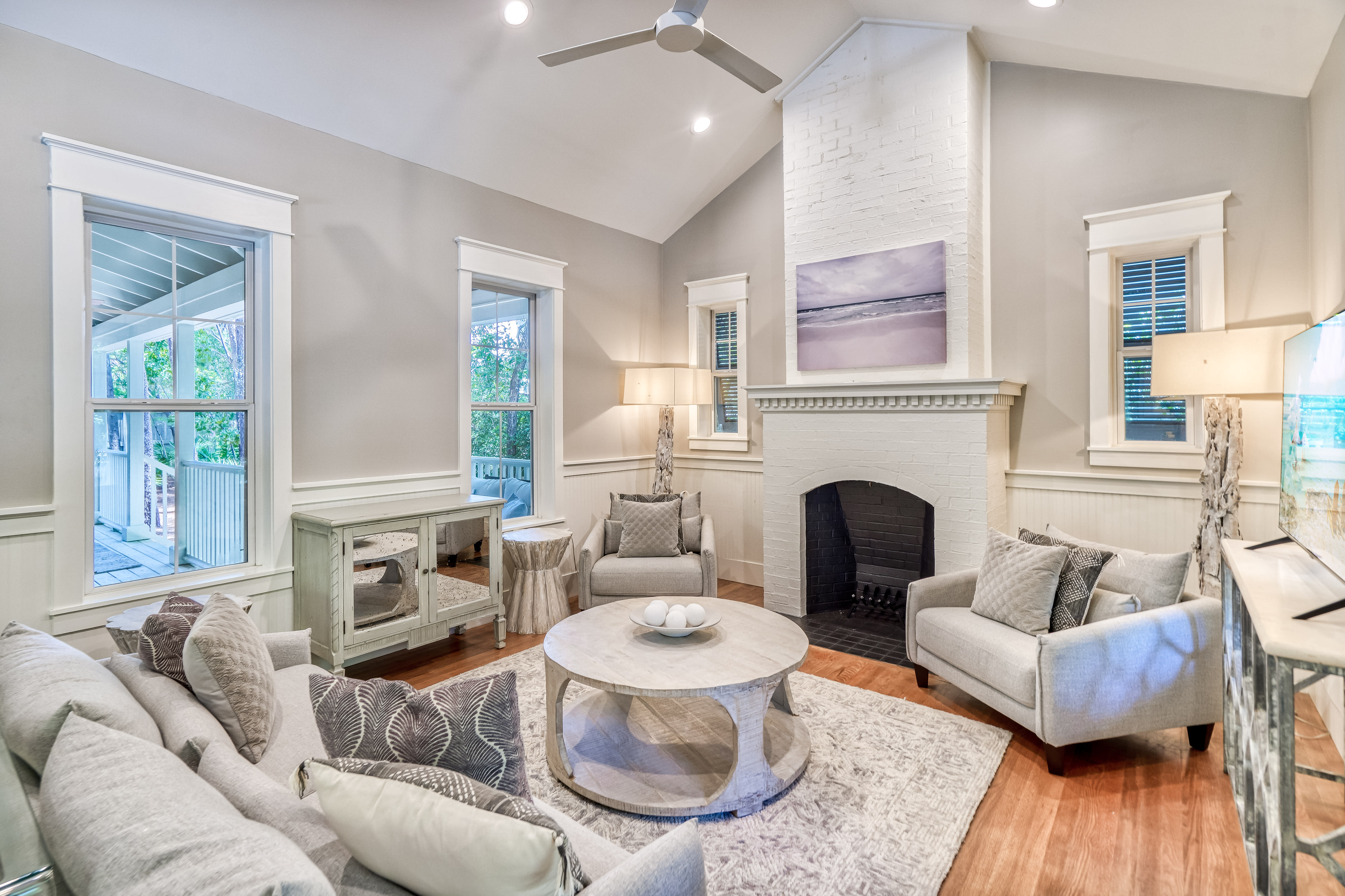 Stunning Decor Throughout