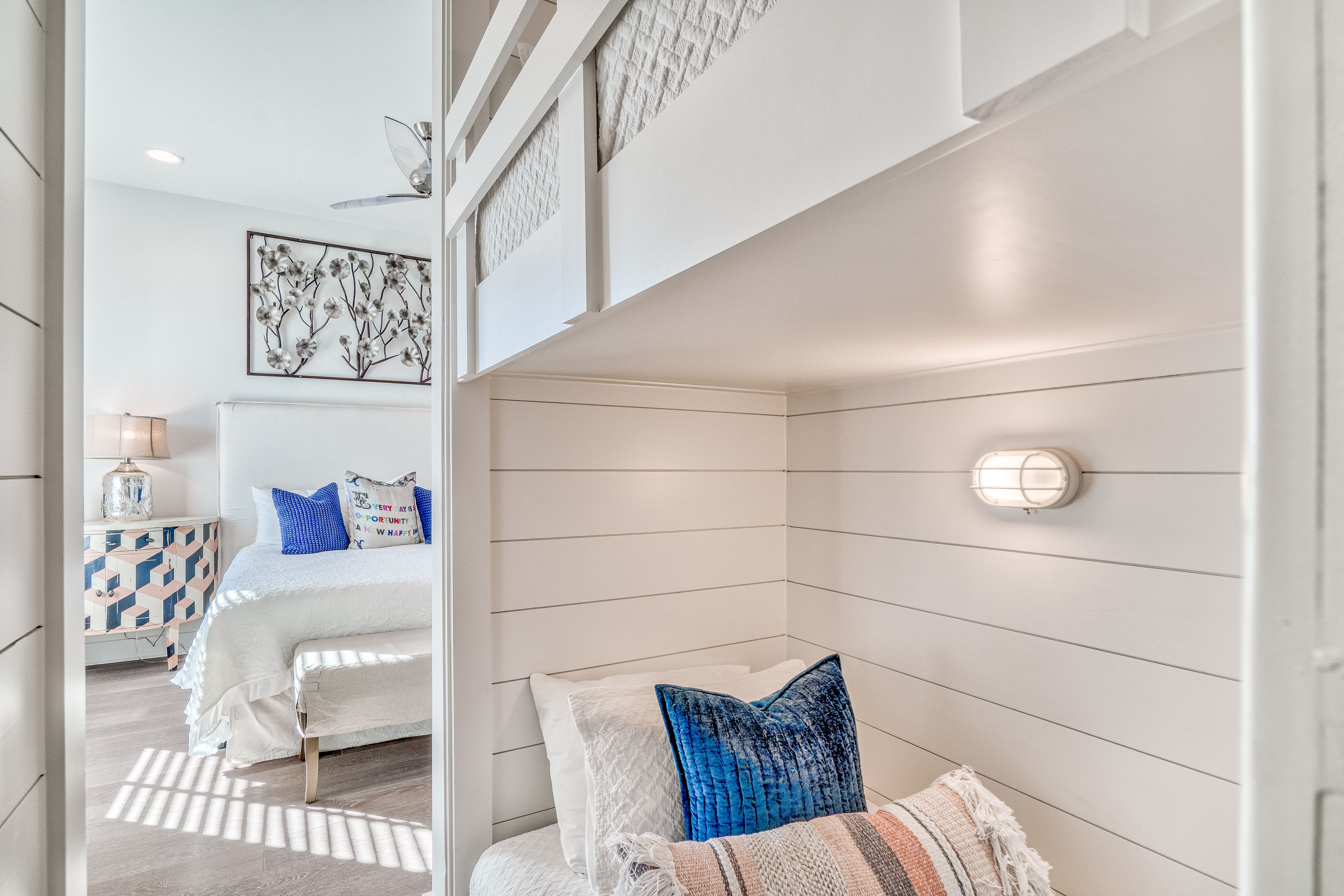 King Guest Suite - Twin over Twin Bunk