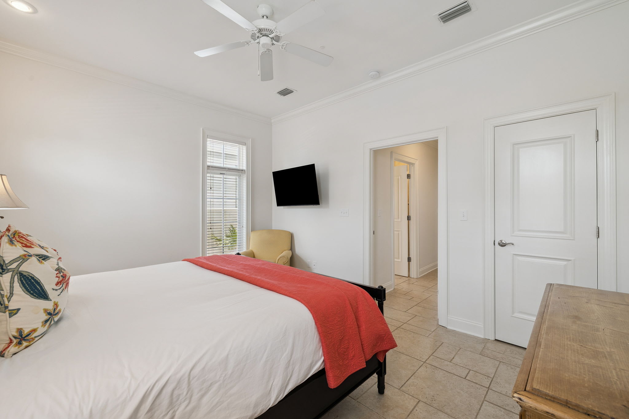 Primary King Suite - Equipped with a Flat-Screen TV