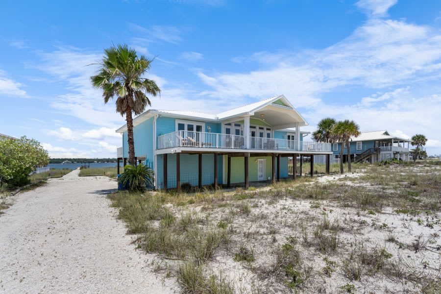 29 LBDAZE EXTERIOR STREET