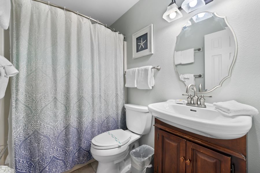 14 Grand Beach Penthouse 3 Primary Bathroom