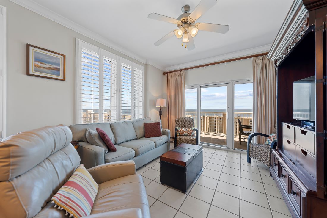 1 Crystal Tower 1101 Living Room