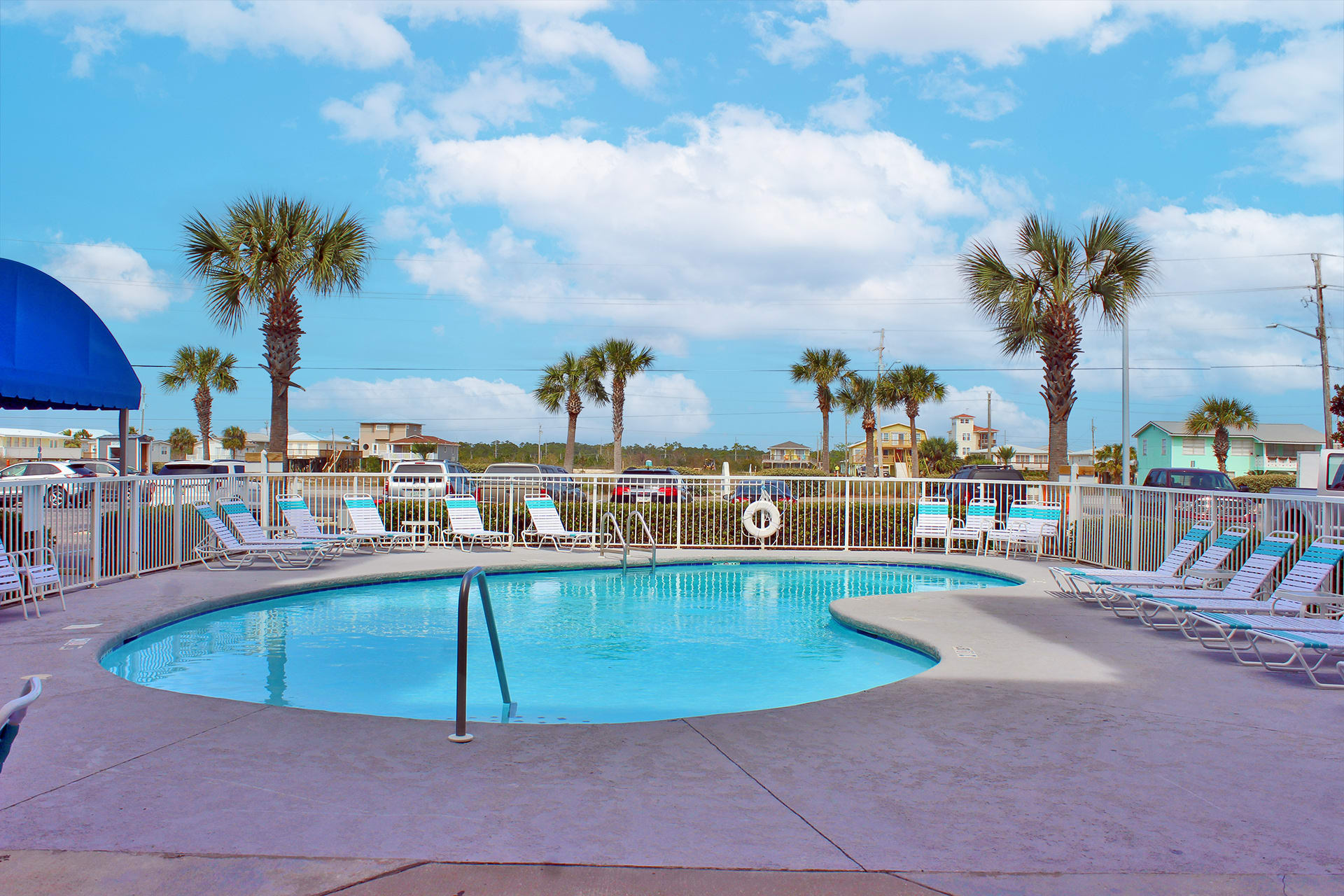 3 - Outdoor Pool (3)