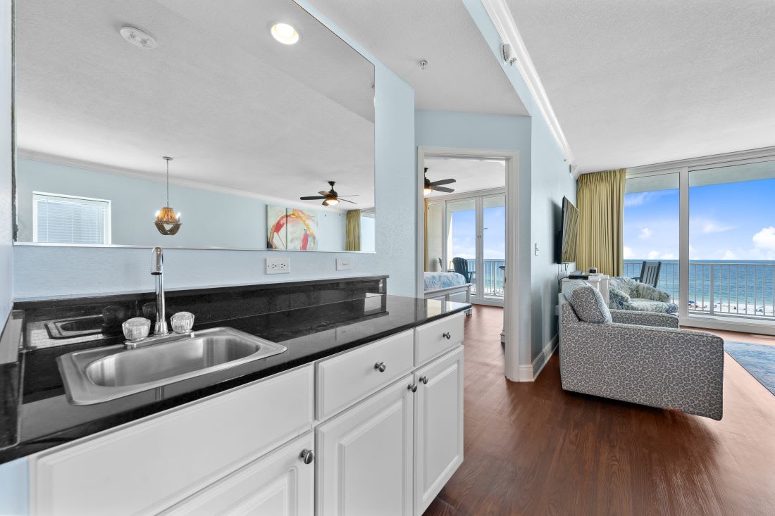 8 San Carlos 409 Wet Bar