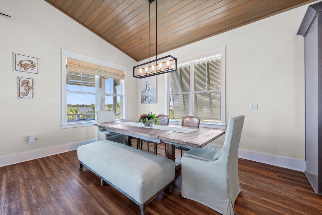 7 His & Hers Dining Area