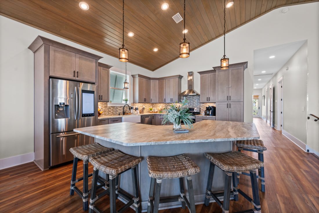 9 His & Hers Kitchen