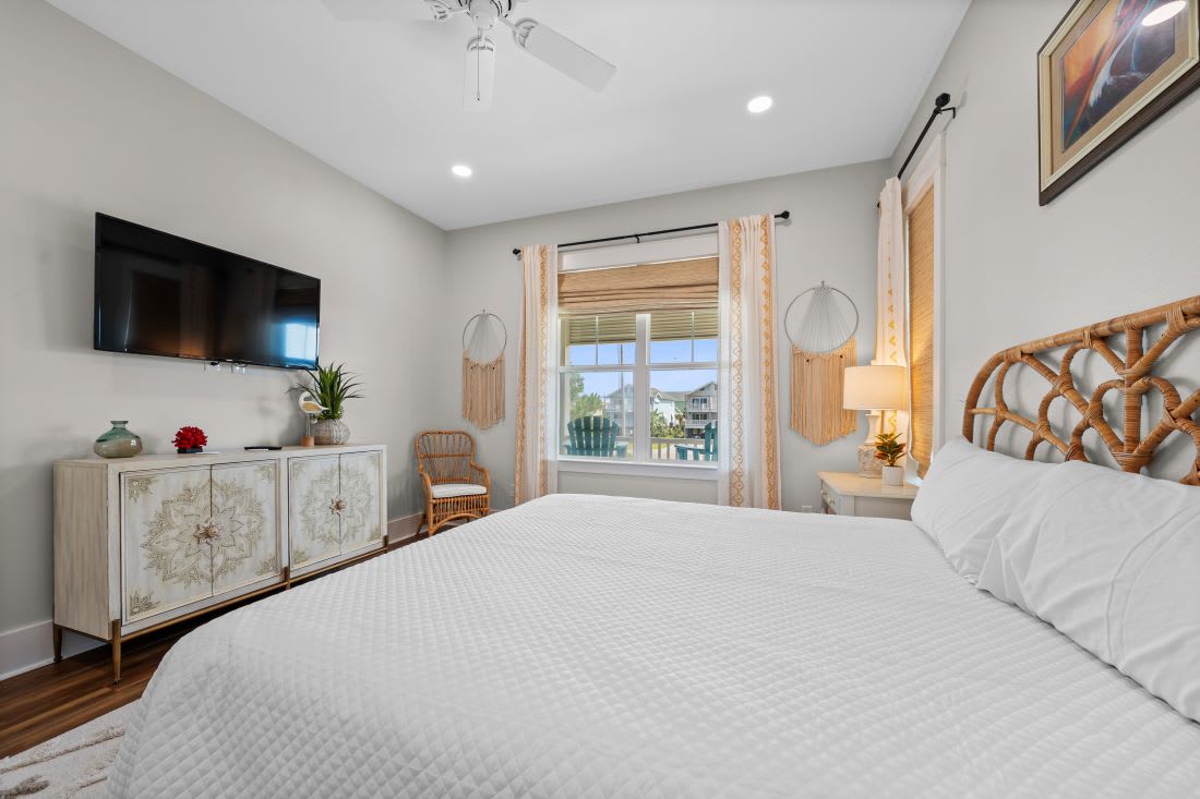 20 His & Hers Bedroom 2