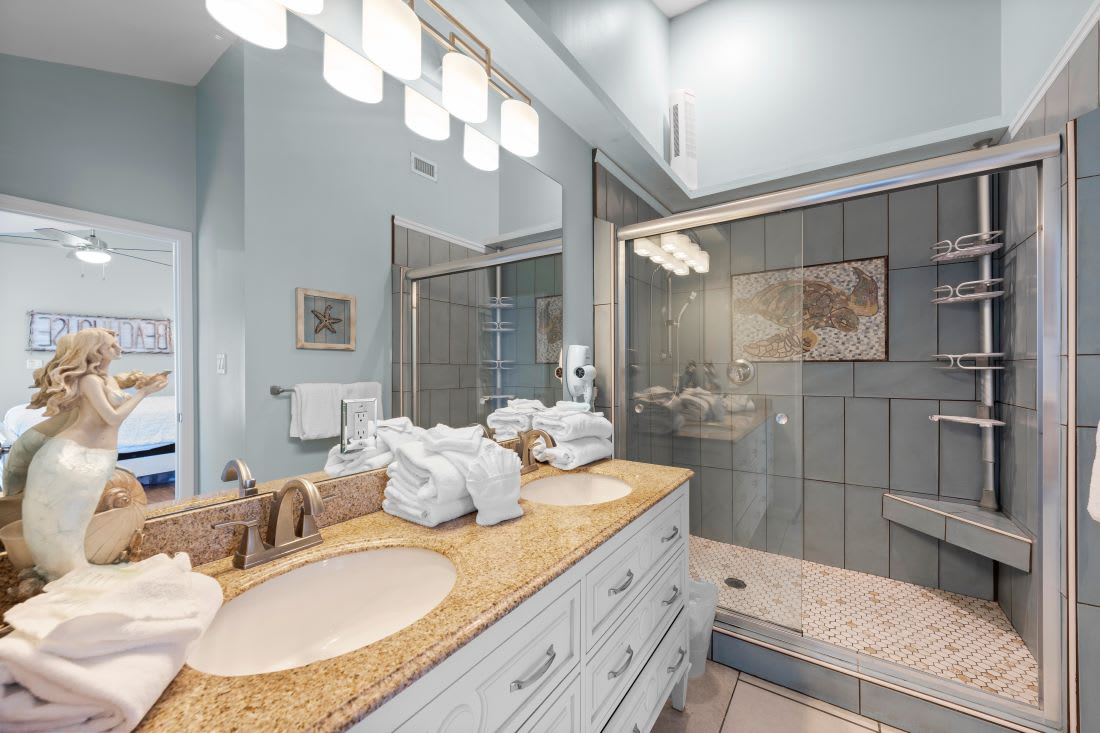 18.1 4 Shore Primary Bathroom