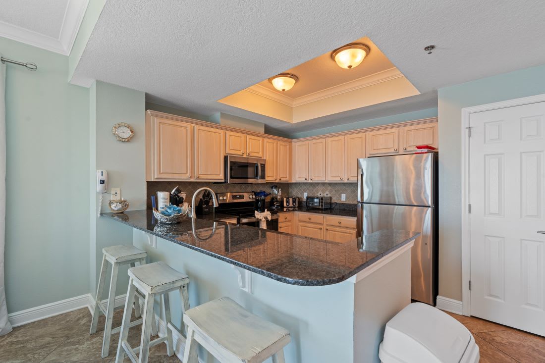 10 Crystal Shores West 108 Kitchen