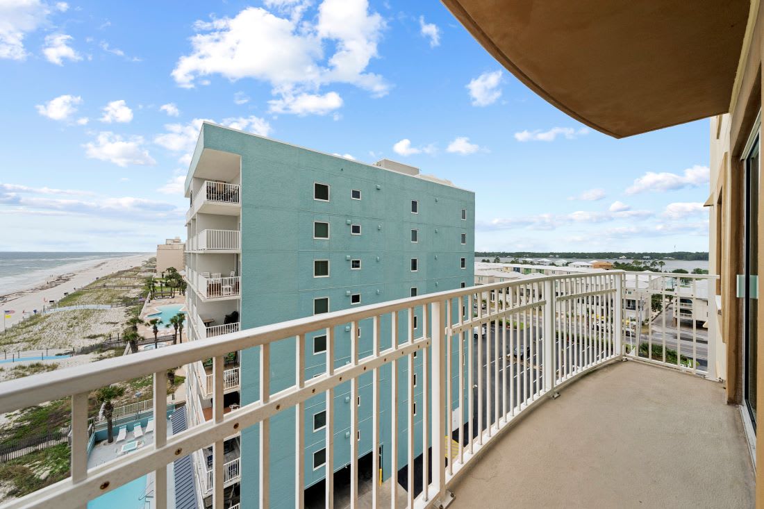 6 Crystal Shores West 208 Balcony