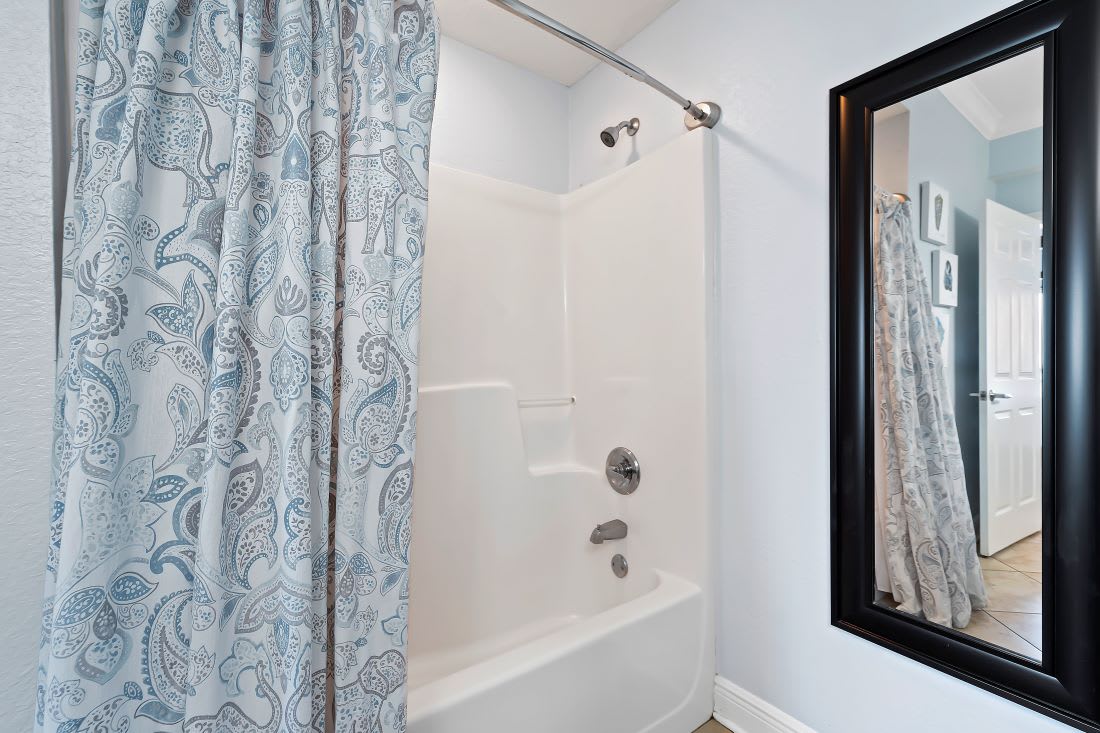 16 Crystal Shores West 208 Primary Bathroom