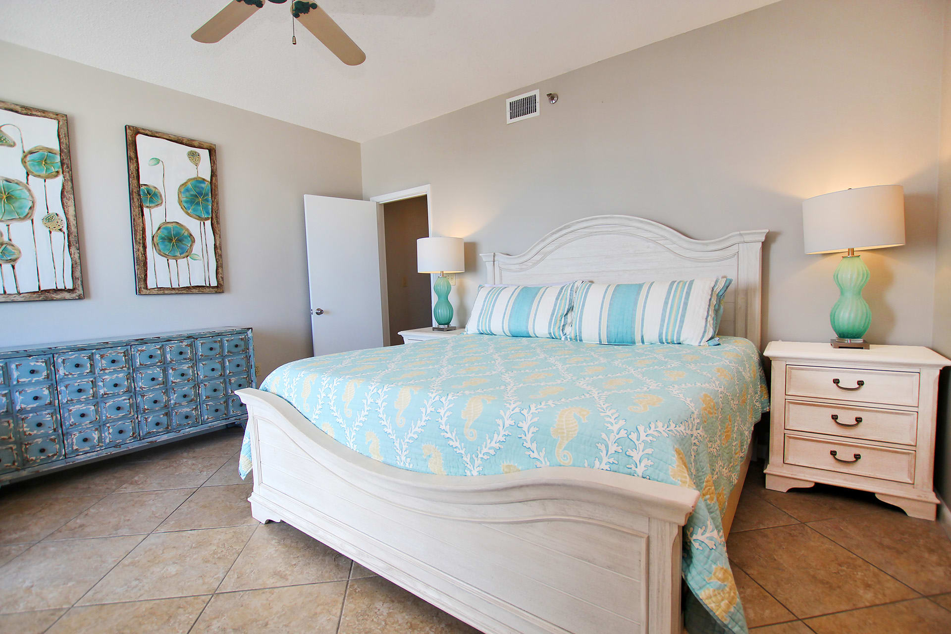 4 - Primary Bedroom (2)