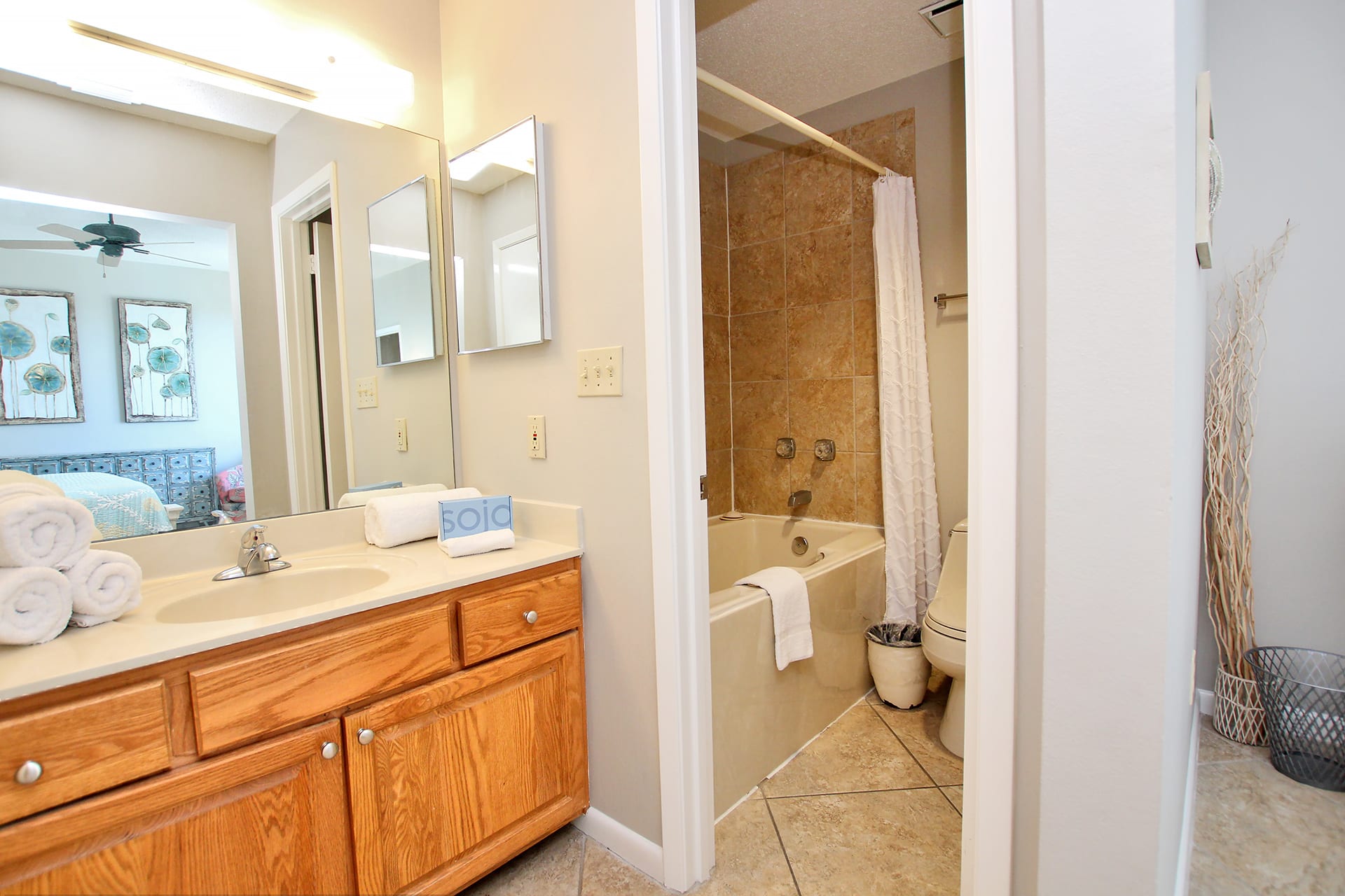 4 - Primary Bedroom (4)