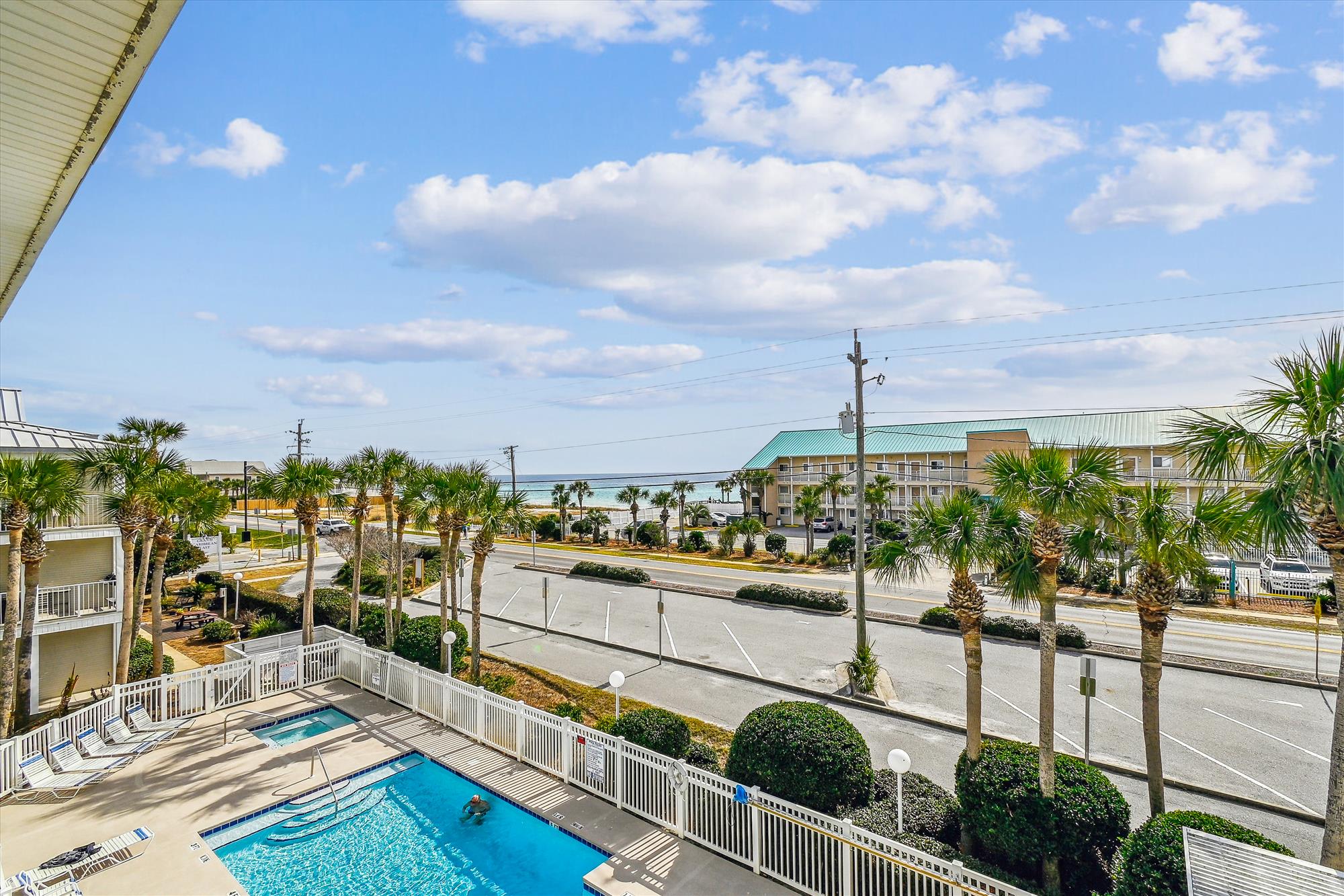 main level-view-_dsc5894