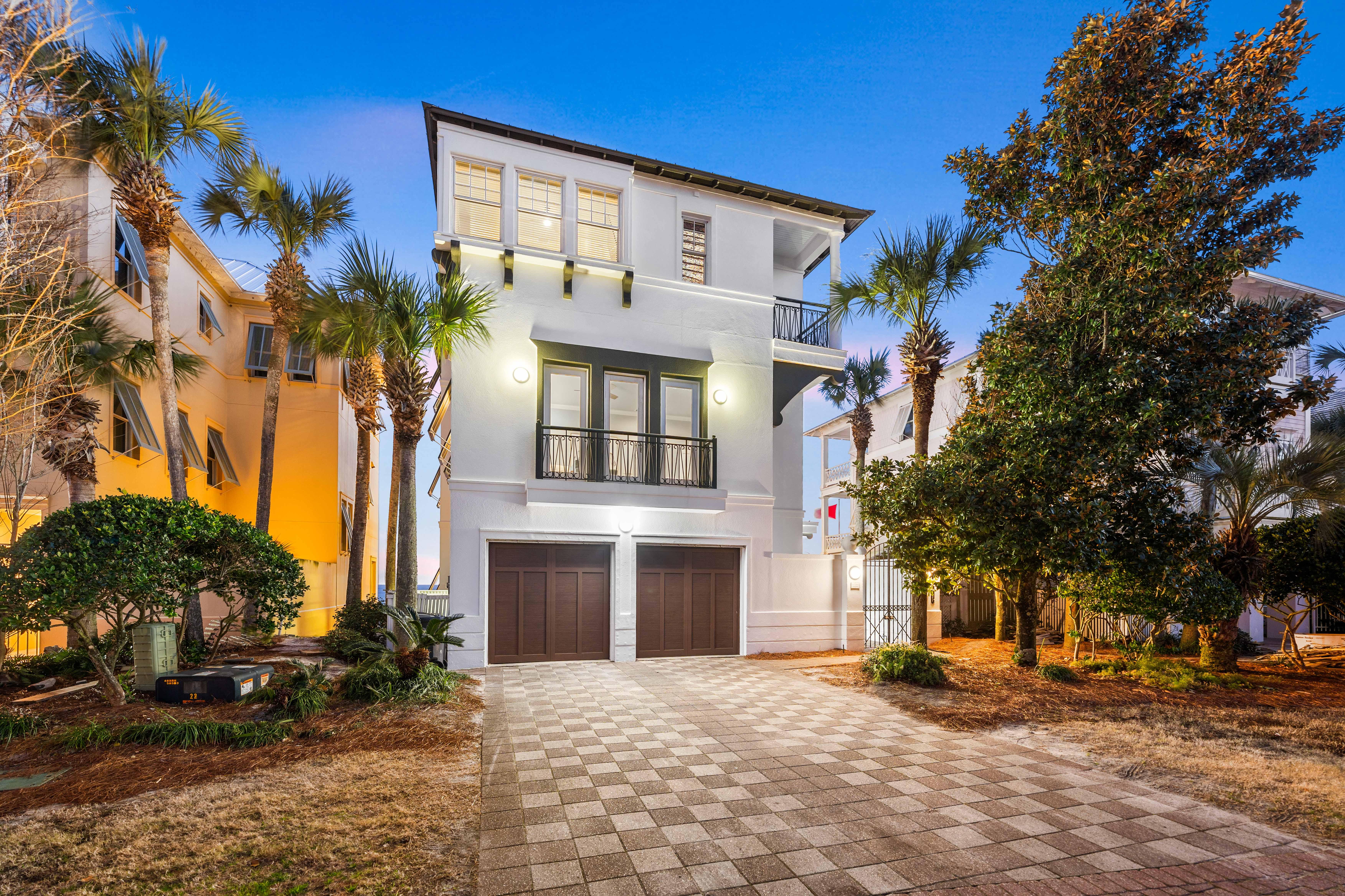 Parking for up to 6 vehicles including 2 garage spaces