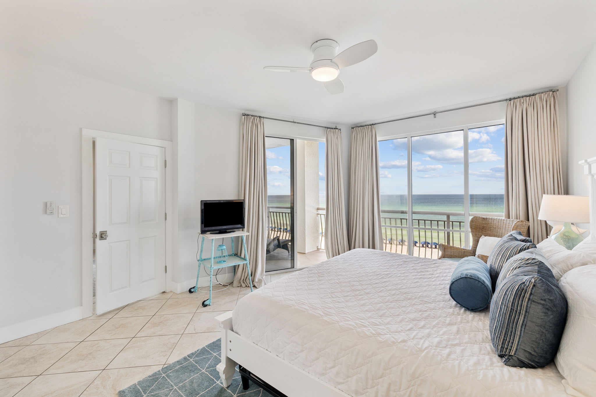 Primary King Suite - Flat-Screen TV + Gulf-Front Balcony Access