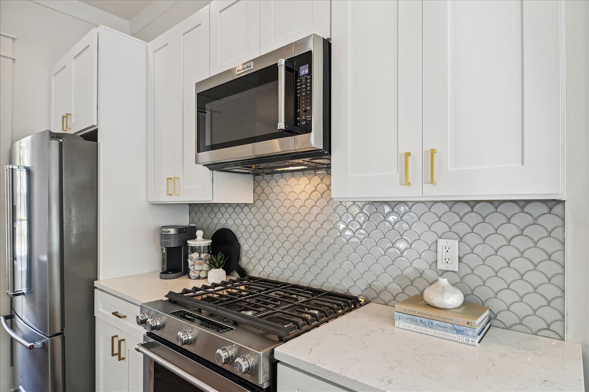 Well Equipped with Stainless Steel Appliances