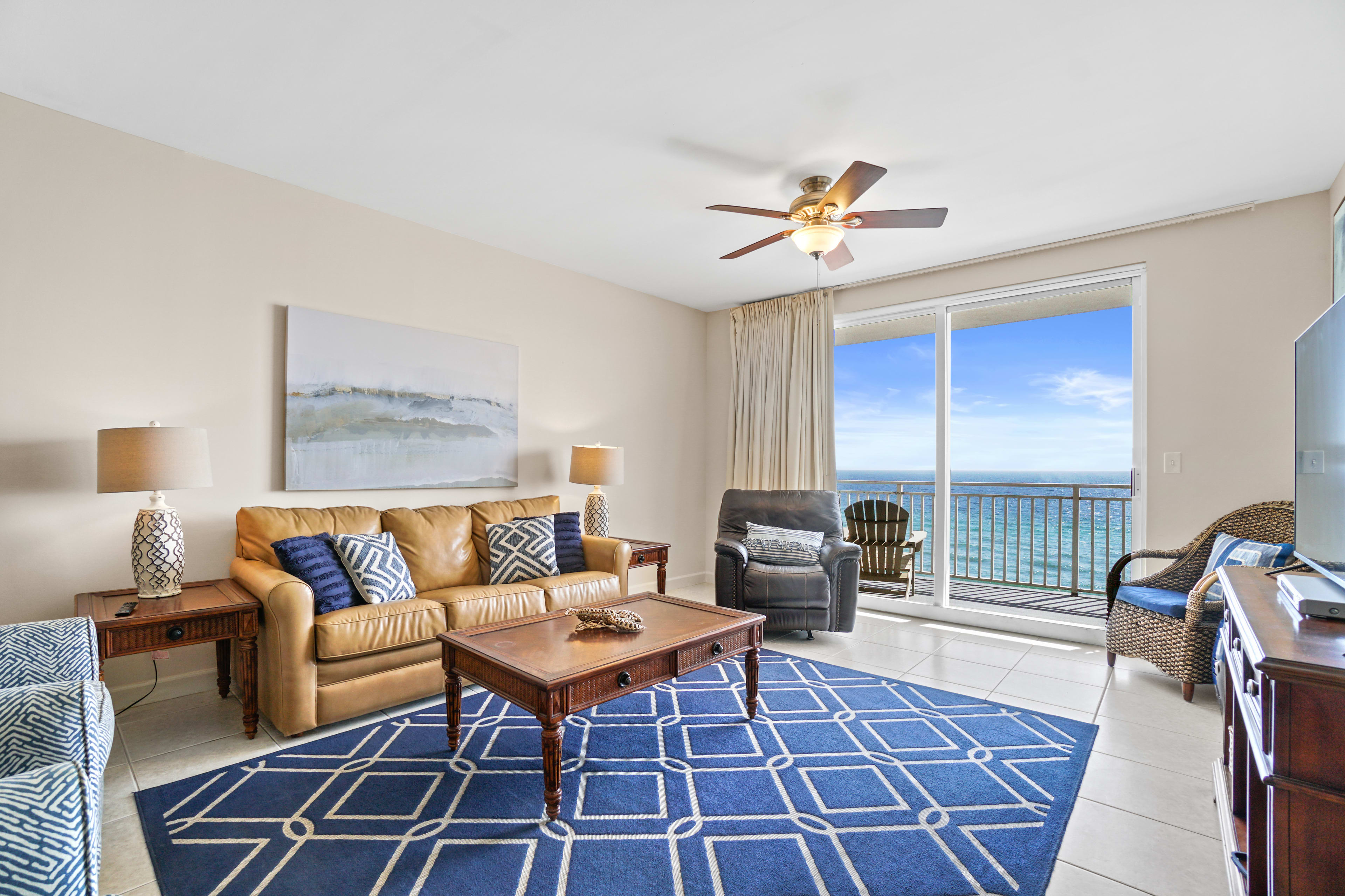 Spacious Beachfront Comfort