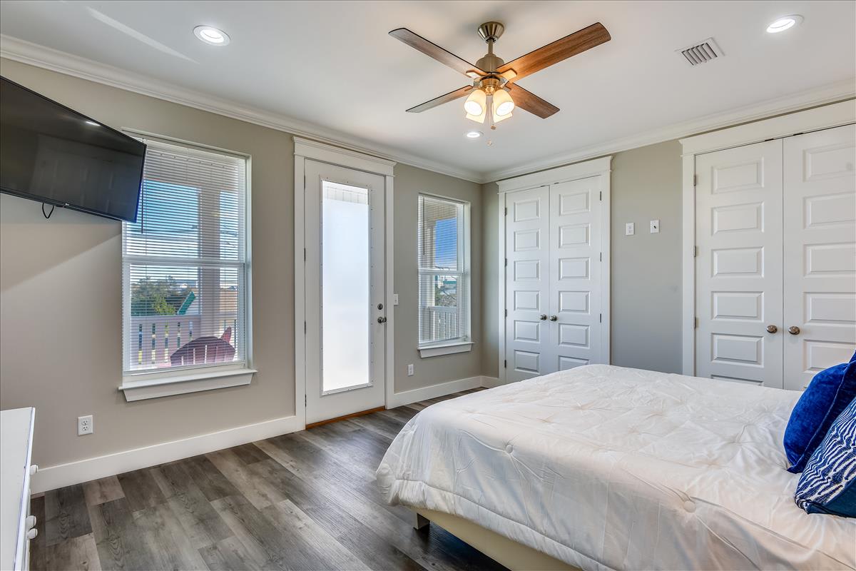 Upper Level-Primary Bedroom